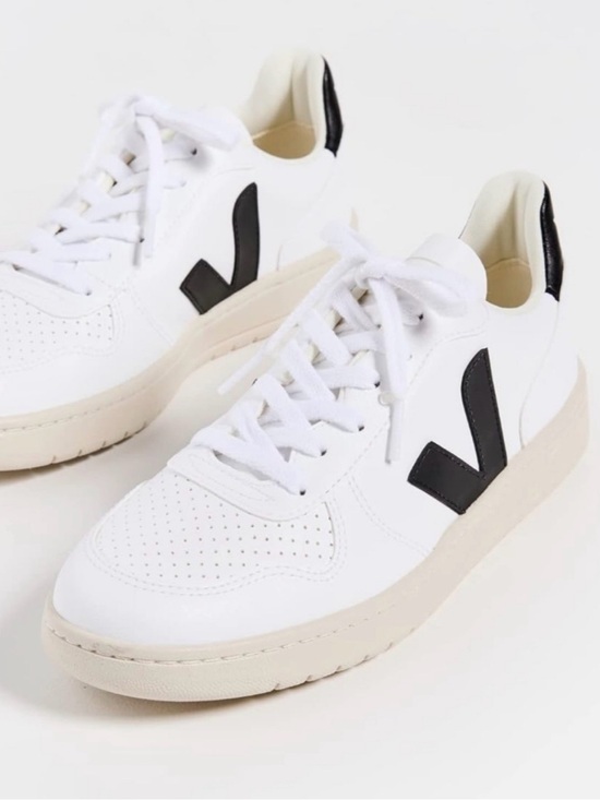 Veja Shoes - Veja V10 Women’s White Low-Top Leather Sneakers with Black Accent